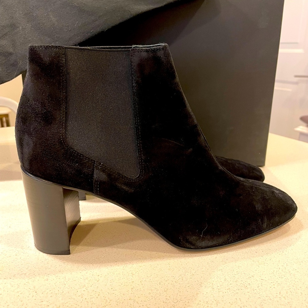Rag & Bone NWT, box & dust bag, black suede sz 39